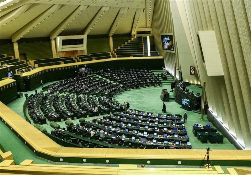 هل تعلن إيران نفسها دولة نووية قريبًا؟